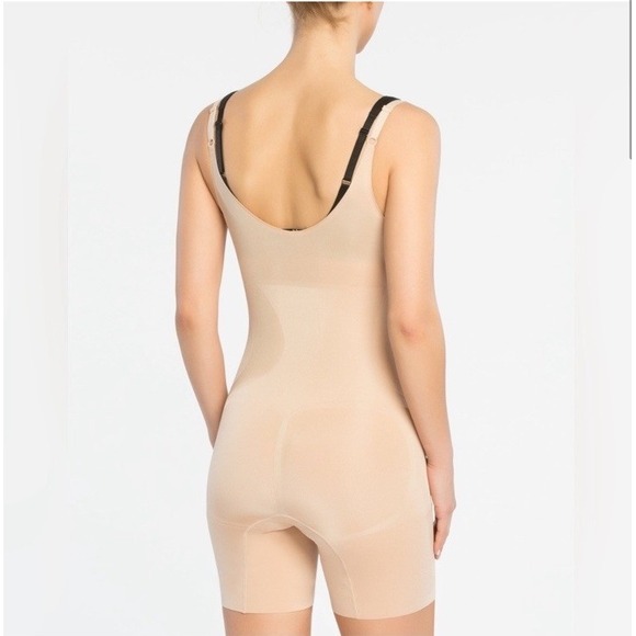 Spanx Bodysuit Open Bust Mid Thigh Shapewear Slimming Thick Straps Tan Size XL - Picture 2 of 9